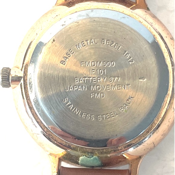 Women’s watch light brown band Roman numerals minute hand new battery - Picture 5 of 7